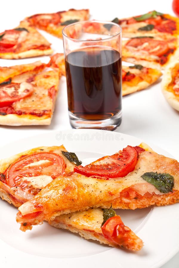 8,205 Photos de Parts De Pizza Photos de stock gratuites et libres de droits de Dreamstime