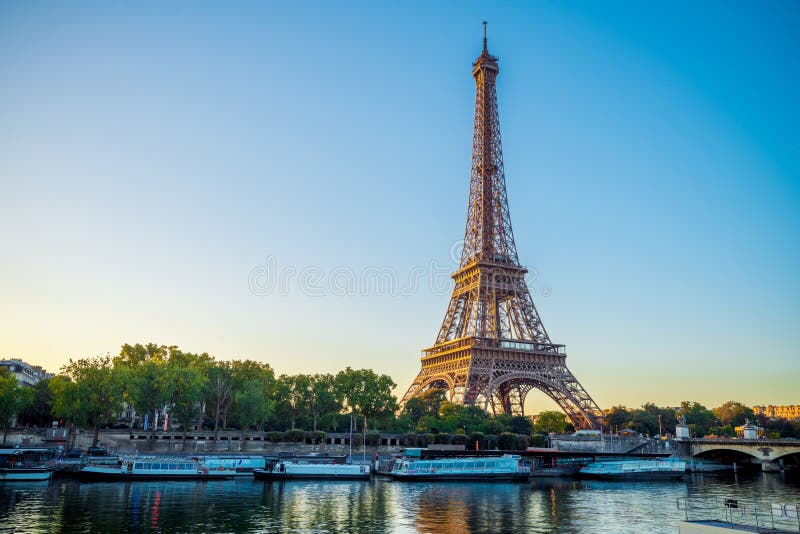 Paryska wieża eifla, Francja