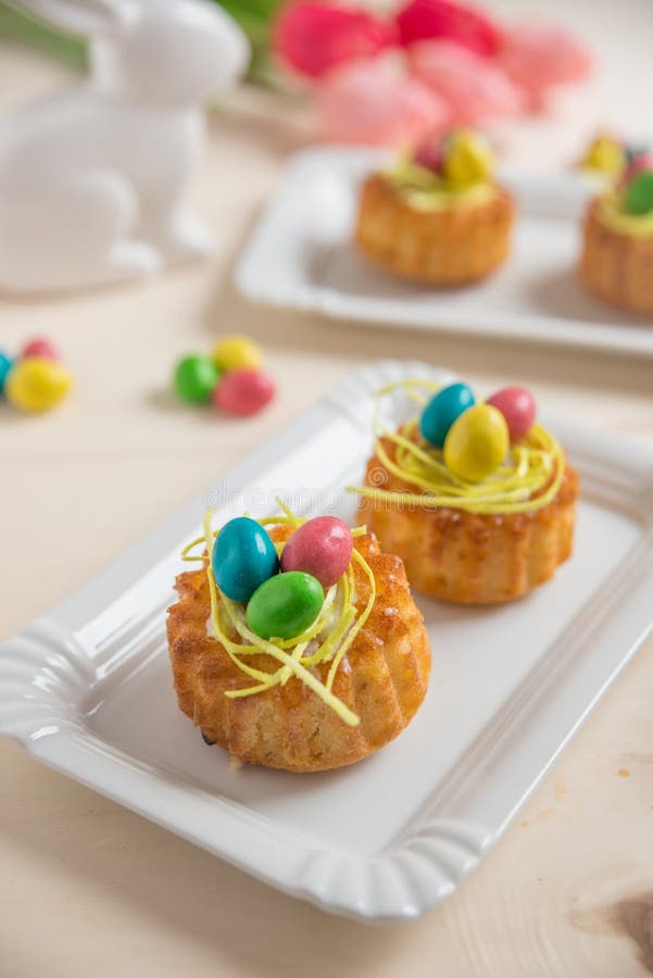 Pasen-muffins royalty-vrije stock foto