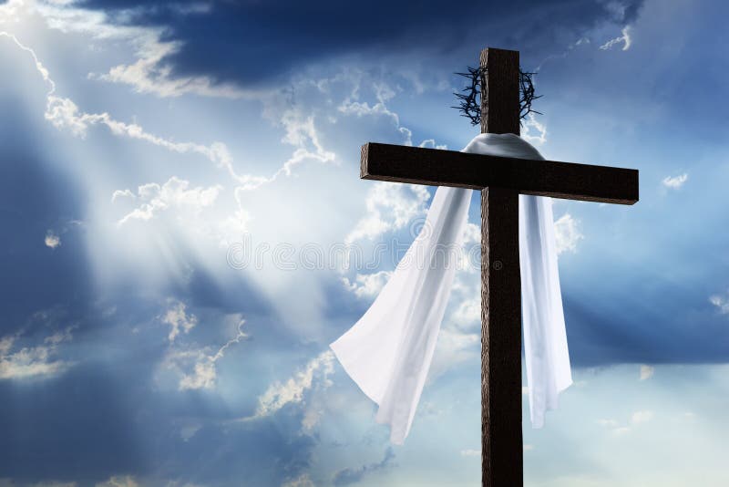 Pasen-Ochtendzonsopgang met Kruis, Begrafenisdoek, Kroon van Doornen en Blauwe Hemel