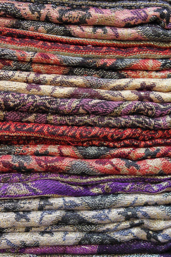 Pashmina scarves royaltyfria bilder Pashmina scarves royaltyfria bilder