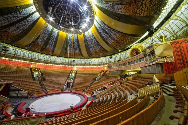 Большой московский цирк лучшие места. Московский государственный цирк на проспекте Вернадского. Цирк на Вернадского зал. Зал Московского цирка на Вернадского. Большой цирк на проспекте Вернадского зал
