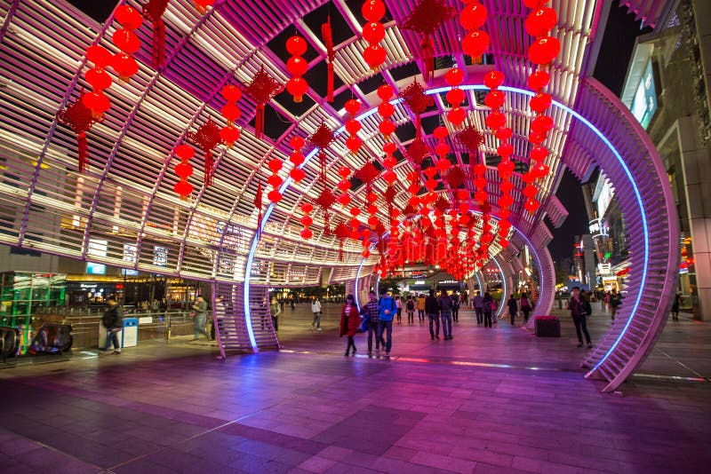 Passagem colorida em SHenzhen, China foto de stock