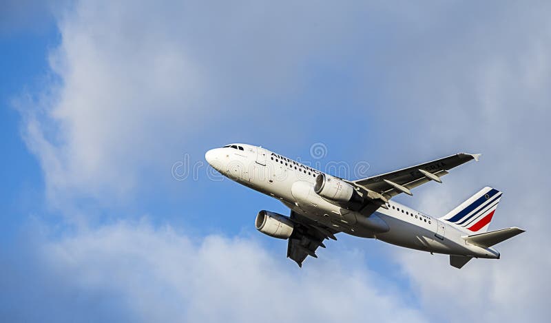 21,684 Air France Stock Photos - Free & Royalty-Free Stock Photos from Dreamstime 21,684 Air France Stock Photos - Free & Royalty-Free Stock Photos from Dreamstime