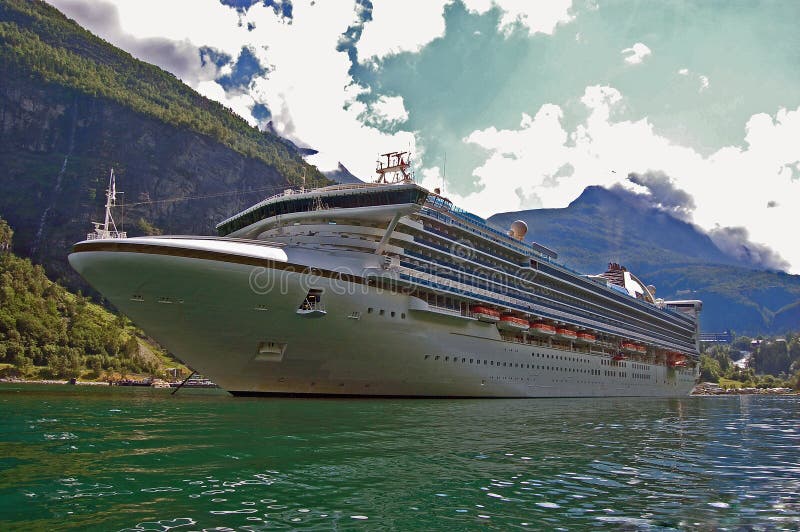 Passenger ship in Geirangerfjord royalty free stock images