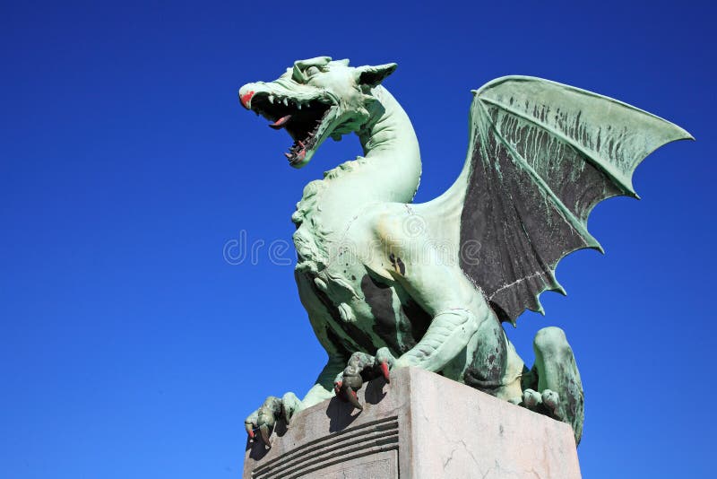 Passerelle Ljubljana de dragons images libres de droits Passerelle Ljubljana de dragons images libres de droits