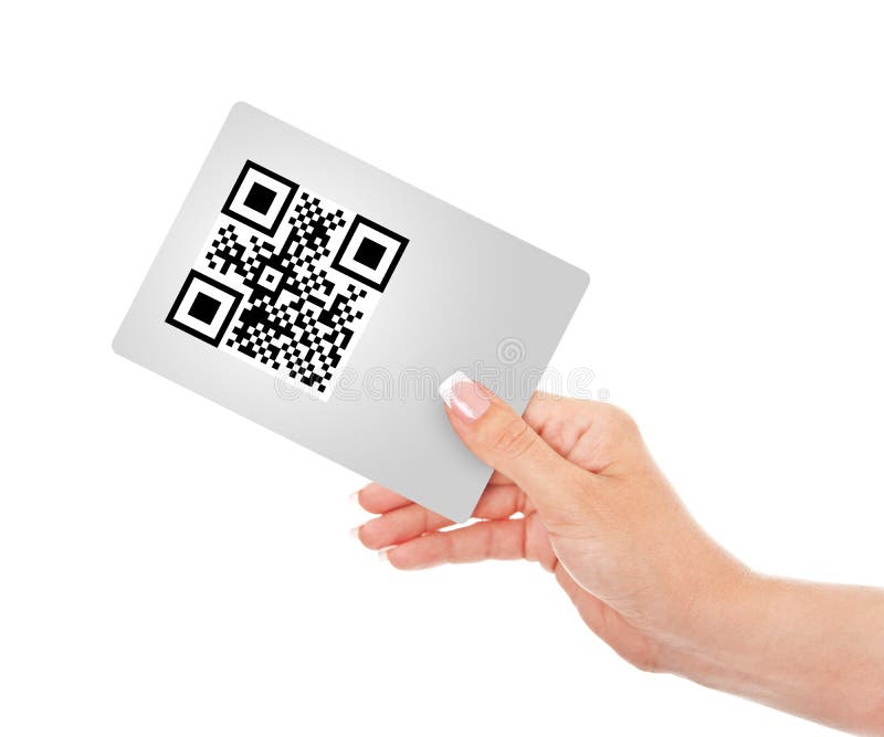 Passi la carta della tenuta con il codice del qr isolata sopra bianco fotografia stock libera da diritti Passi la carta della tenuta con il codice del qr isolata sopra bianco fotografia stock libera da diritti