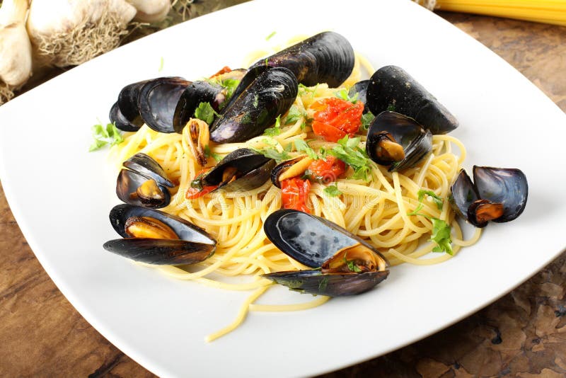 Mussels dish stock photo. Image of clams, cookery, cuisine 6342986