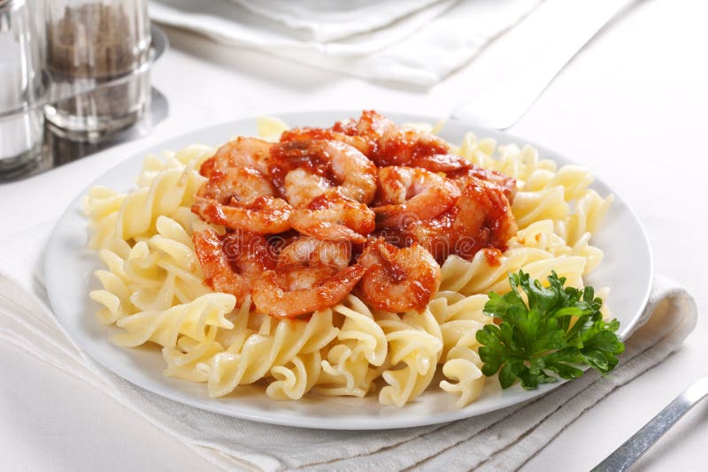 Pasta with tomato and shrimps