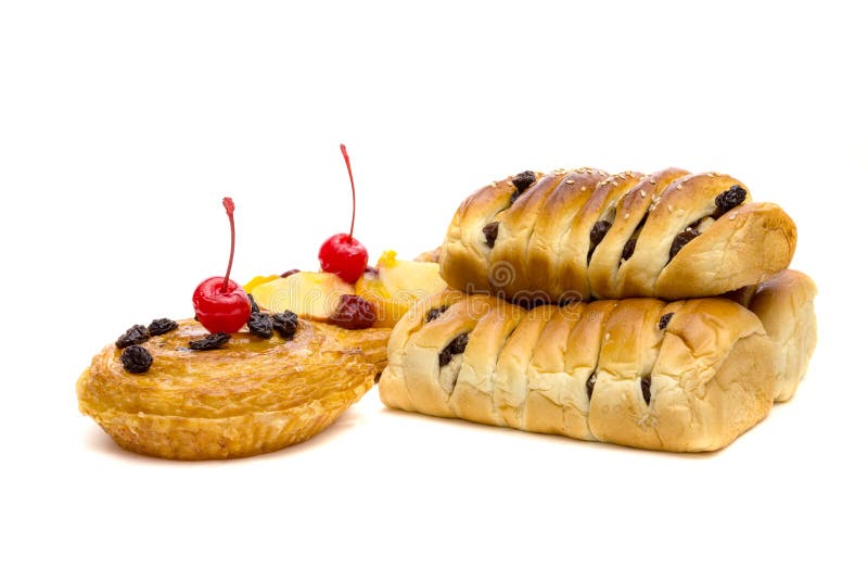 Pastelaria dinamarquesa com os frutos isolados no fundo branco fotografia de stock royalty free Pastelaria dinamarquesa com os frutos isolados no fundo branco fotografia de stock royalty free