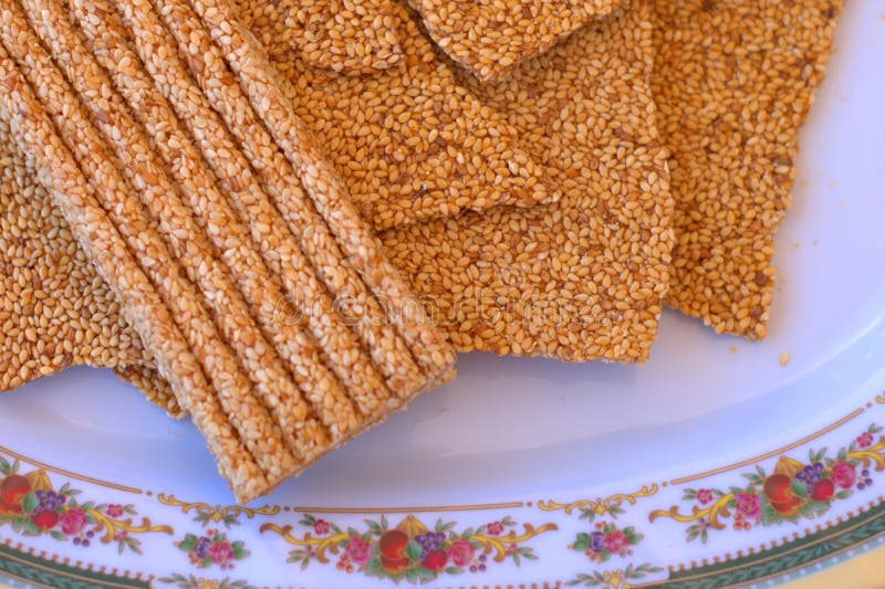 Pasteli  with sesame, honey, peanut .