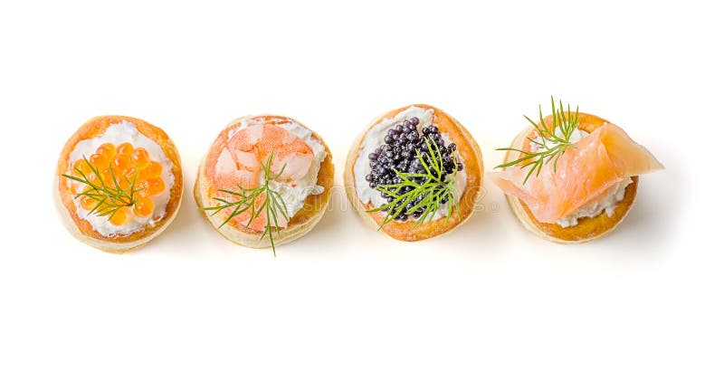 Pastry with salmon, caviar and shrimp