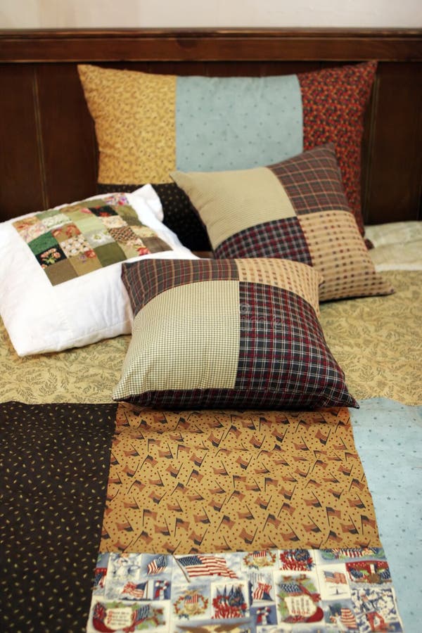 Patchwork quilt and pillows