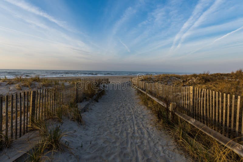 Path leading to ventnor city beach in atlantic city, new jersey