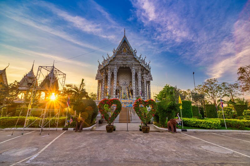 Pathum Thani District Pathum Thani Thailand January 3 Wat Don Yai A Country Temple With A New And Rather Spectacular Editorial Image Image Of Architecture City