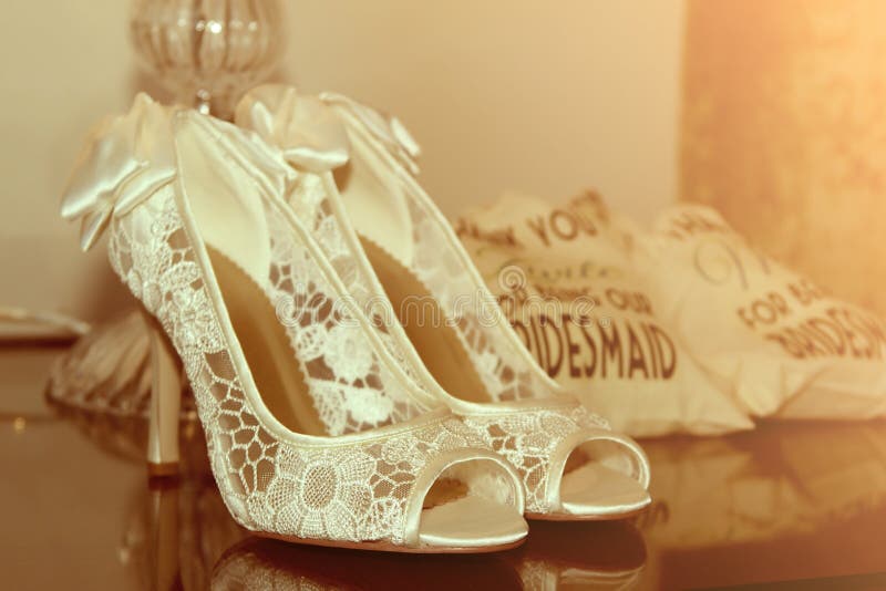 Scarpe da sposa fotografie stock