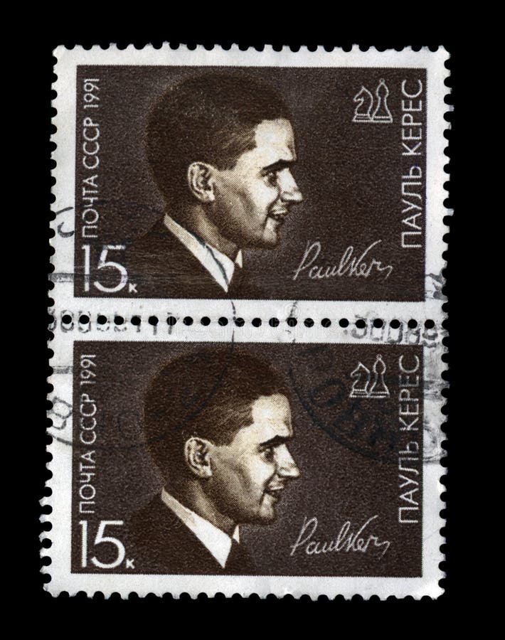 Paul Keres, sławny sowiecki estonian gracz, szachy oblicza biskupa i rycerza, około 1991, fotografia royalty free Paul Keres, sławny sowiecki estonian gracz, szachy oblicza biskupa i rycerza, około 1991, fotografia royalty free