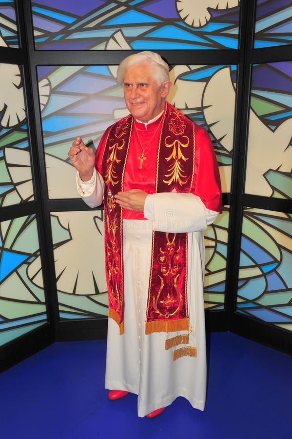 Paus Benedict XVI bij het museum van Mevrouw Tussaud's royalty-vrije stock fotografie Paus Benedict XVI bij het museum van Mevrouw Tussaud's royalty-vrije stock fotografie