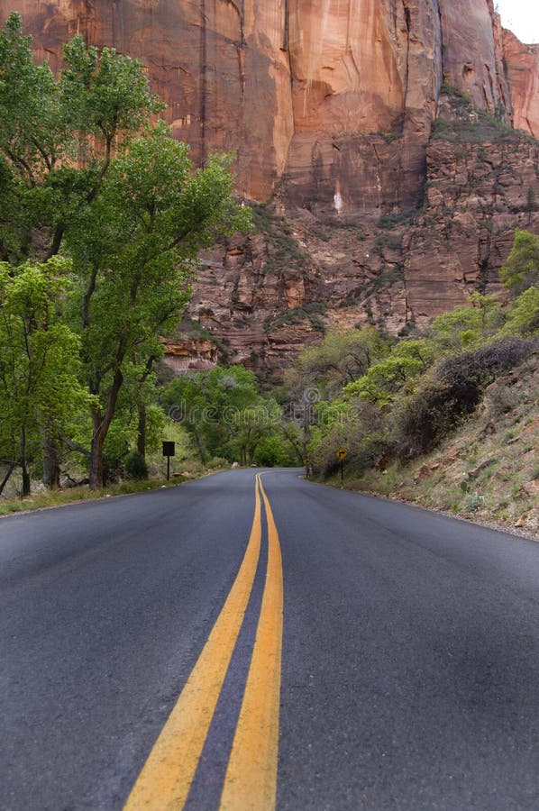 Paved Road, Zion National Park Stock Image Image of arid, desert 7184451