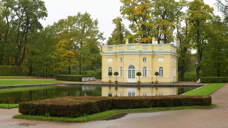Paviljongövrebad arkivbilder Paviljongövrebad arkivbilder