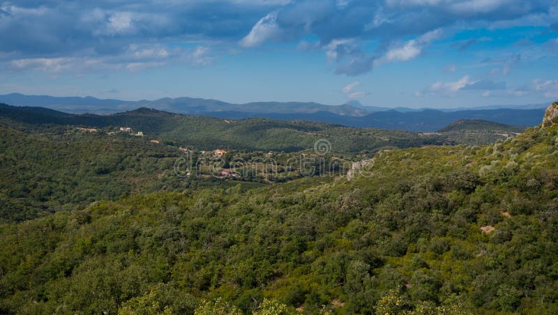 Paysage dans les montagnes de Pyrénées photographie stock Paysage dans les montagnes de Pyrénées photographie stock