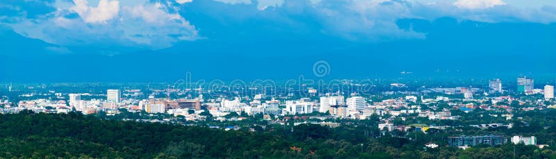 Paysage urbain d'horizon de panorama construisant la ville de Chiangmai, Thaïlande image libre de droits Paysage urbain d'horizon de panorama construisant la ville de Chiangmai, Thaïlande image libre de droits