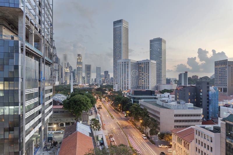 Paysage urbain de Singapour de route de plage photo libre de droits Paysage urbain de Singapour de route de plage photo libre de droits