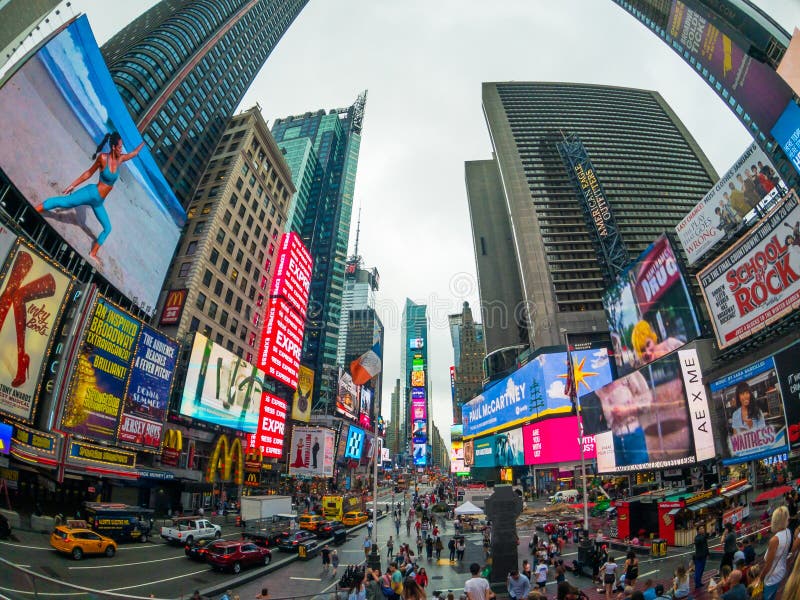 Paysage urbain de temps de jour de Time Square photo libre de droits Paysage urbain de temps de jour de Time Square photo libre de droits