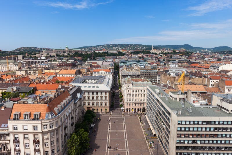 Paysage urbain de ville de Budapest avec St Stephen Square