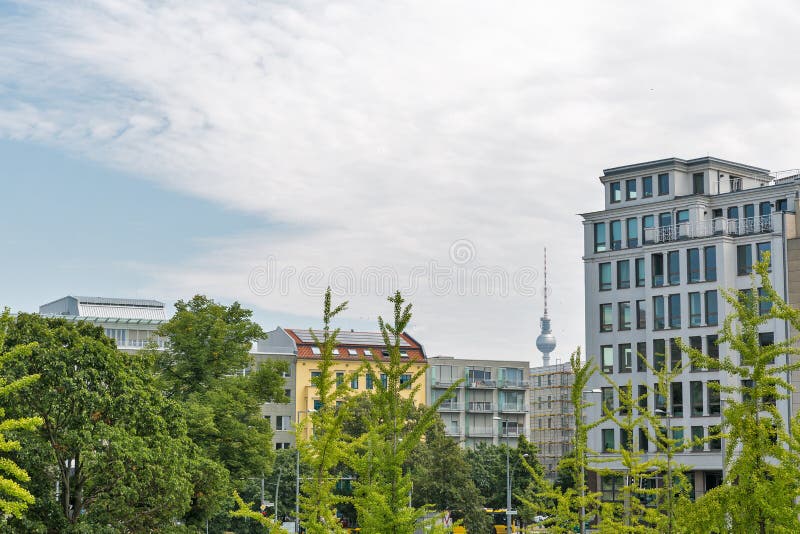 Paysage urbain du secteur de Mitte à Berlin, Allemagne photo libre de droits Paysage urbain du secteur de Mitte à Berlin, Allemagne photo libre de droits