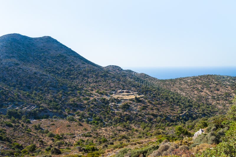 Paysages de montagne de la péninsule d'Akrotiri images libres de droits Paysages de montagne de la péninsule d'Akrotiri images libres de droits