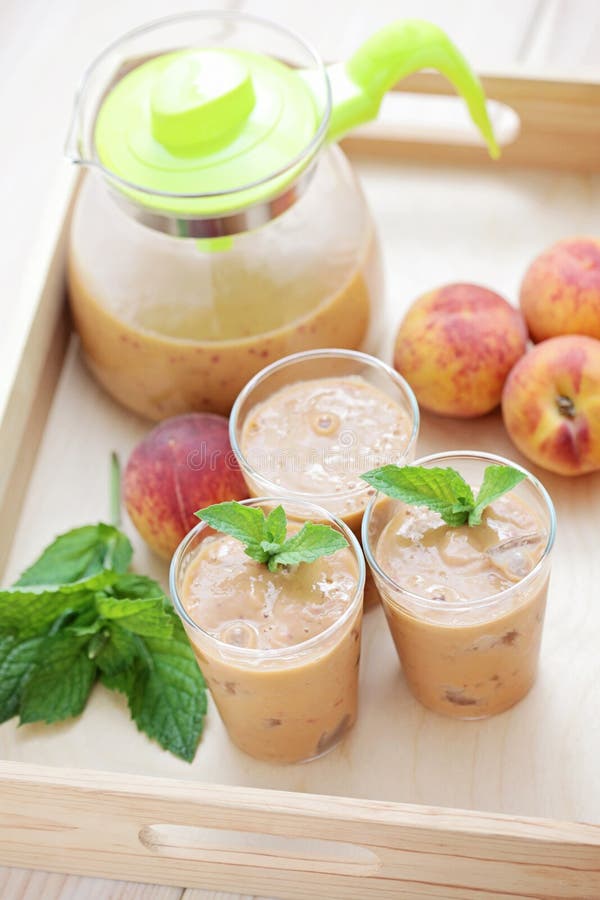 Peach coctail