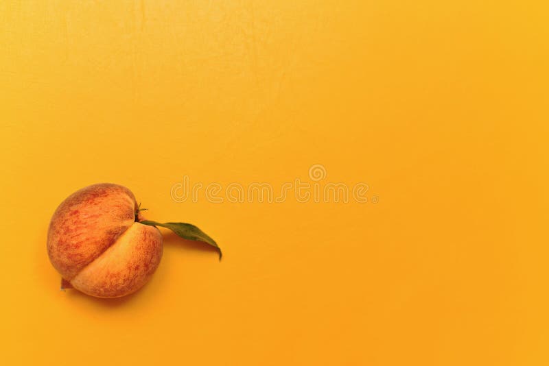 peach ripe στοκ φωτογραφία peach ripe στοκ φωτογραφία
