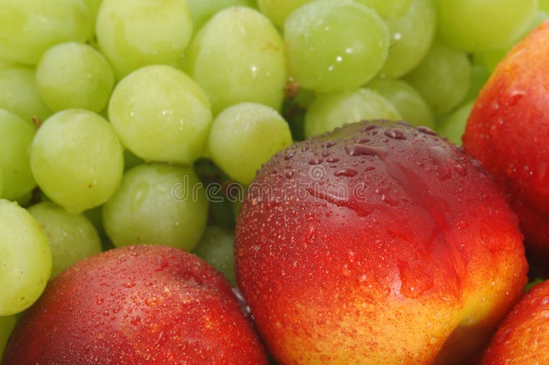 Peaches and grape 03