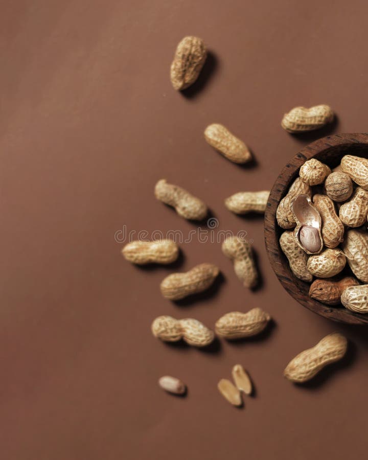 Peanuts that Grow into the Ground and Leaves Appear on the Surface of