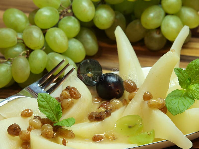 Pears with raisins