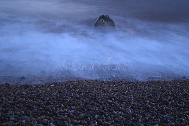 Pebble Beach auf der Juraküste in Devon stockfotos Pebble Beach auf der Juraküste in Devon stockfotos