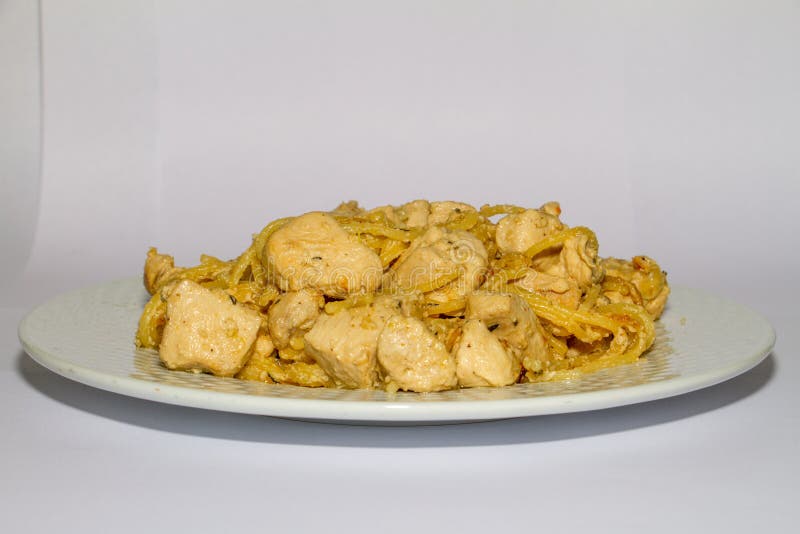 pechuga de pollo hervida en el fondo blanco fotografía de archivo libre de regalías pechuga de pollo hervida en el fondo blanco fotografía de archivo libre de regalías