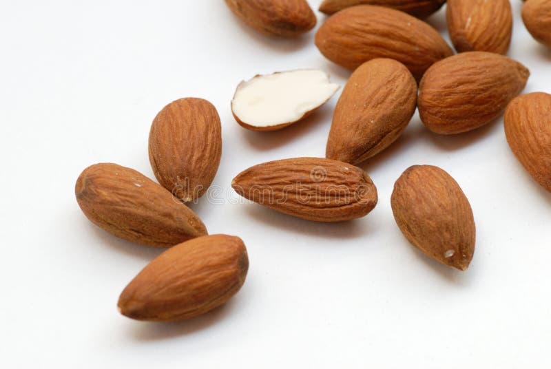 Peeled almond