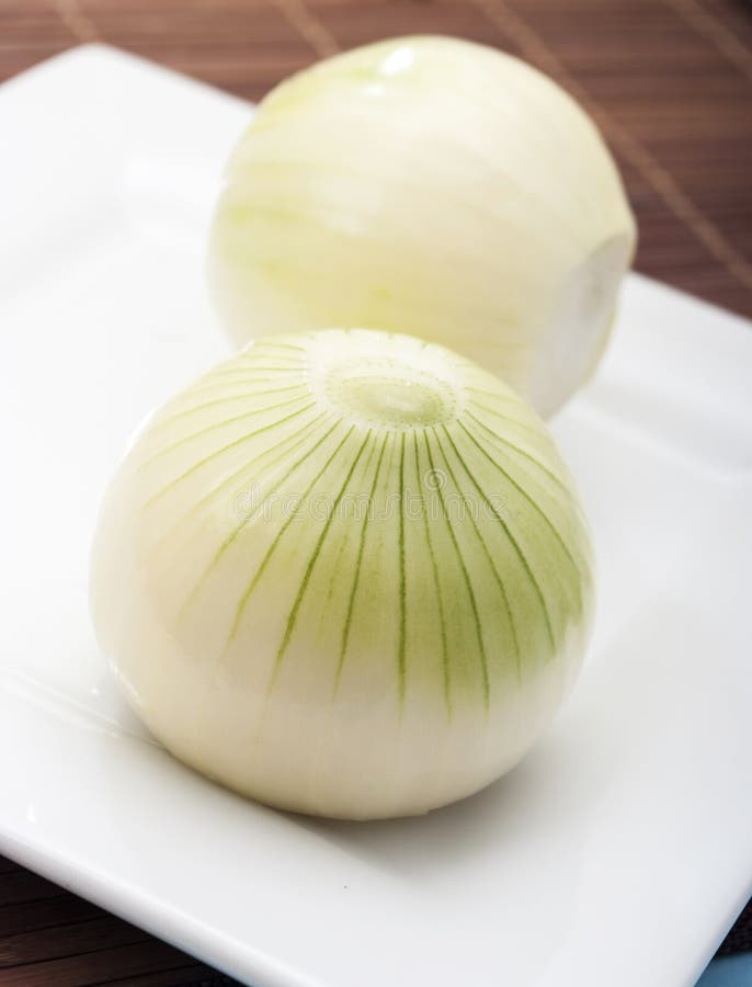 Peeled onion