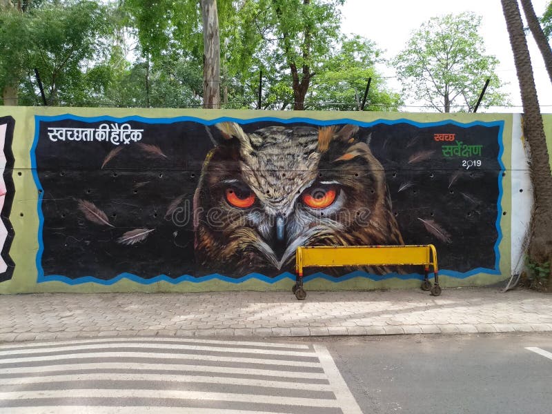 Peinture sur le mur par un artiste local photo stock Peinture sur le mur par un artiste local photo stock