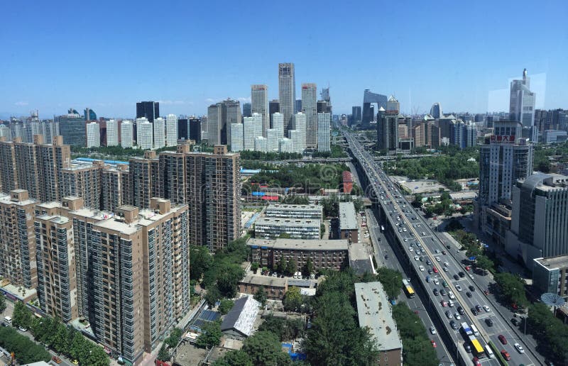 PEKING KINA - CIRCA JUNI 2015, sikten på Beijing' finansiell mitt för s arkivbild PEKING KINA - CIRCA JUNI 2015, sikten på Beijing' finansiell mitt för s arkivbild