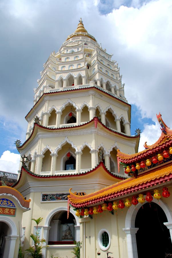 Penang, Malaysia: Kek Lok Si Temple Pagoda Stock Photo - Image of seven