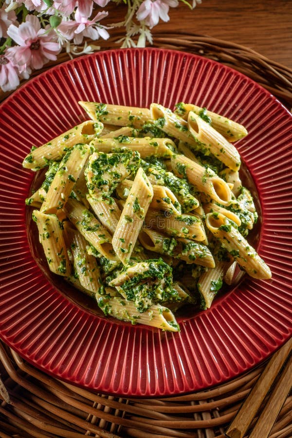 Penne Pasta with Spinach and Chicken Stock Photo - Image of penne
