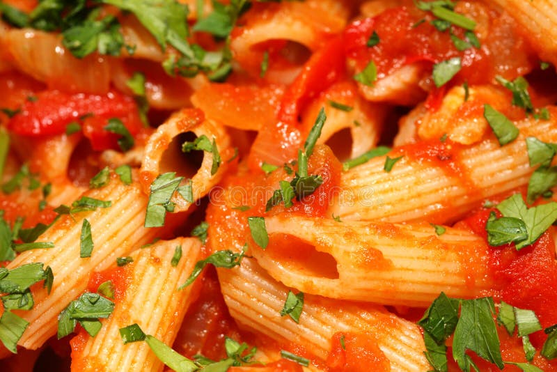 Penne Rigate Teigwaren Mit Tomatensauce Stockbild - Bild von ...