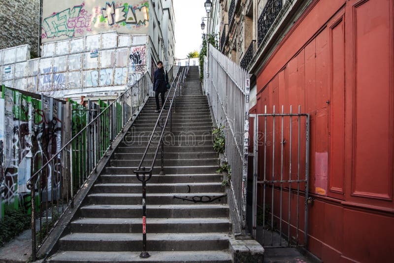 Narrow street and steep steps of Via … – License image – 13819118 ❘  lookphotos