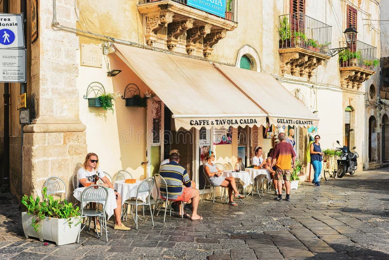 Cafe sicilia hi-res stock photography and images - Alamy