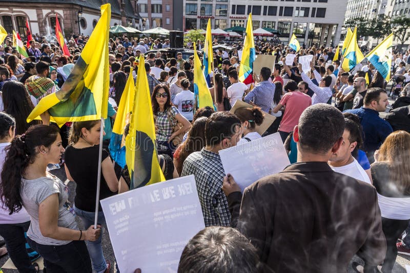 People demonstrate against murder and violation of kurdish people