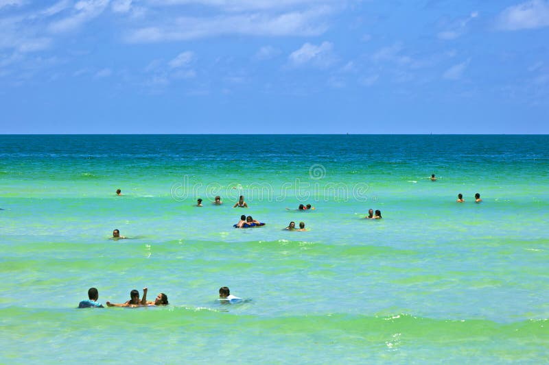 People enjoy the beach im Miami