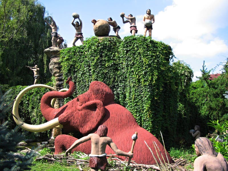 People hunting a mammoth stock photos People hunting a mammoth stock photos